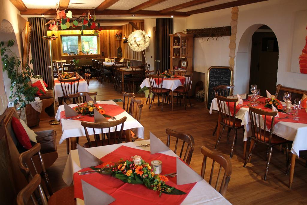 Antjes Schmankerlhotel Und Restaurant Trostau Bagian luar foto