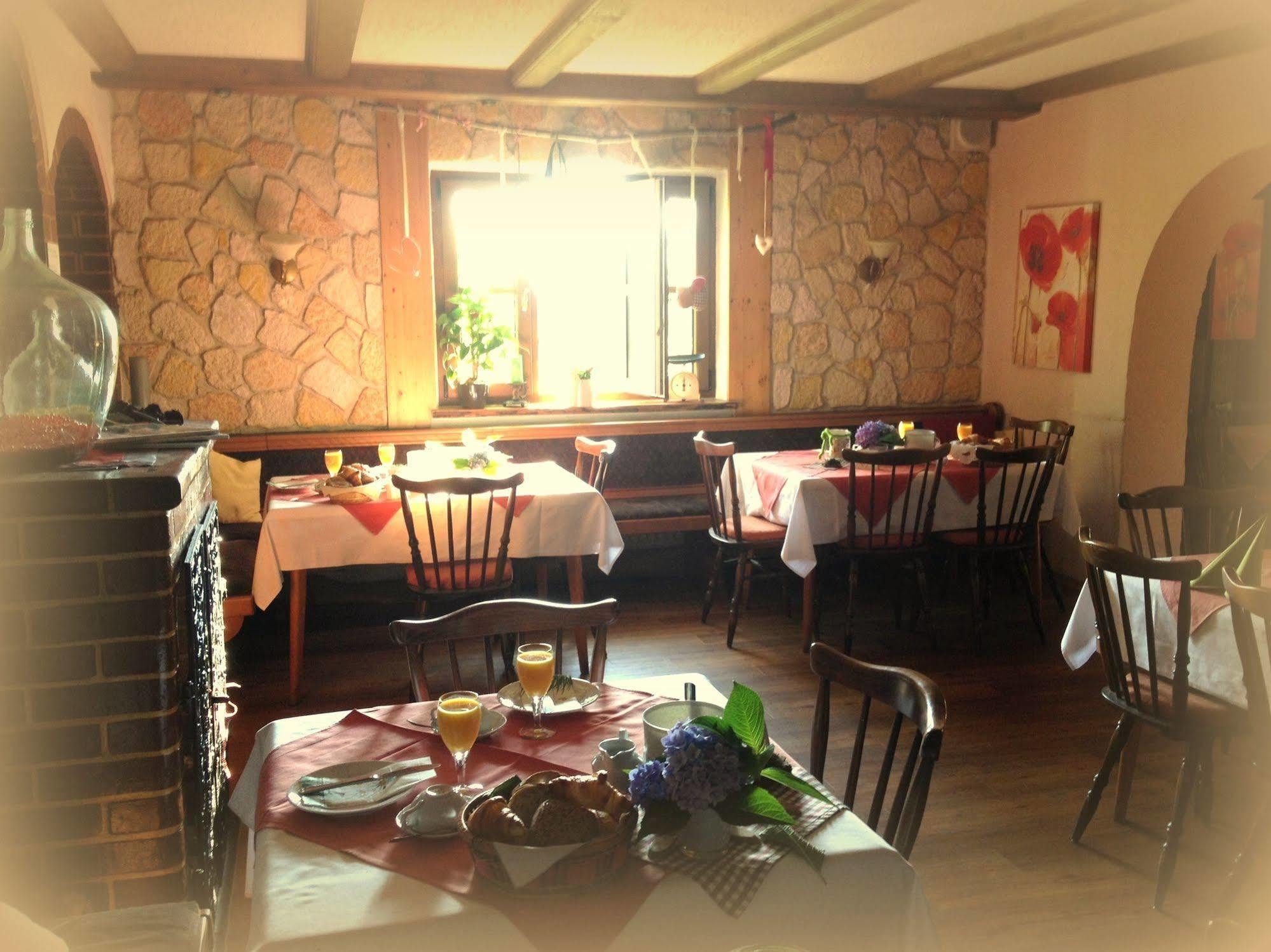 Antjes Schmankerlhotel Und Restaurant Trostau Bagian luar foto